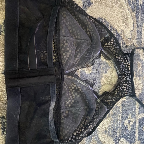 Victoria's Secret Very Sexy Unlined Bralette with Panties - Picture 5 of 9